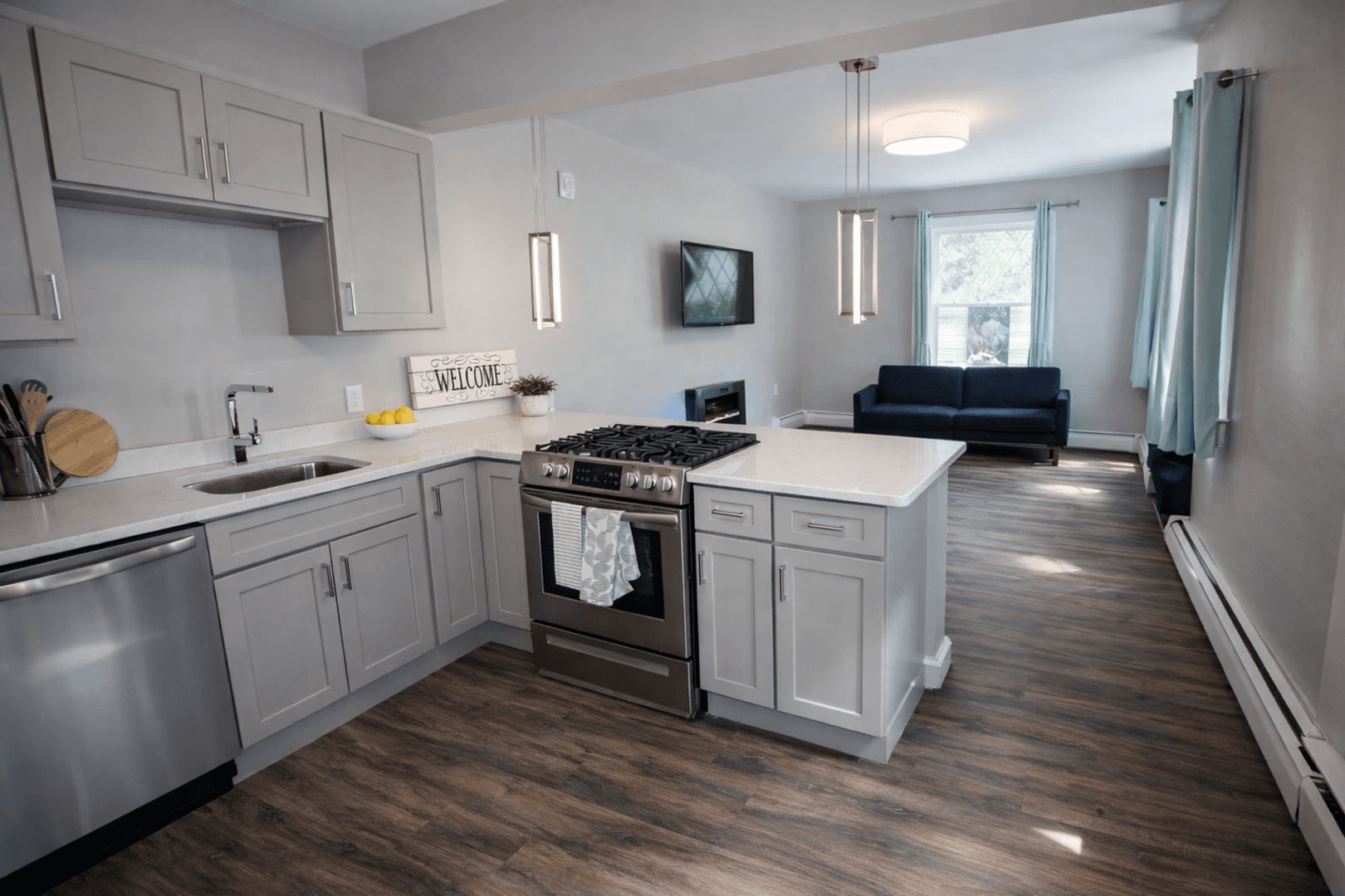 Ithaca Apartment: 522 Stewart Ave