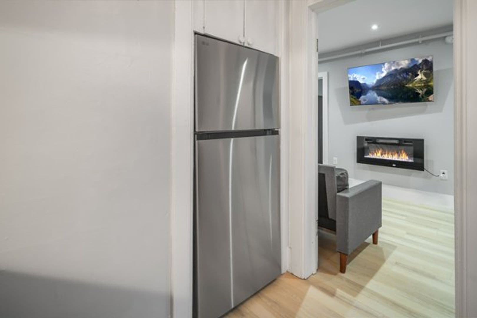 Ithaca Apartment: 504 Stewart Ave
