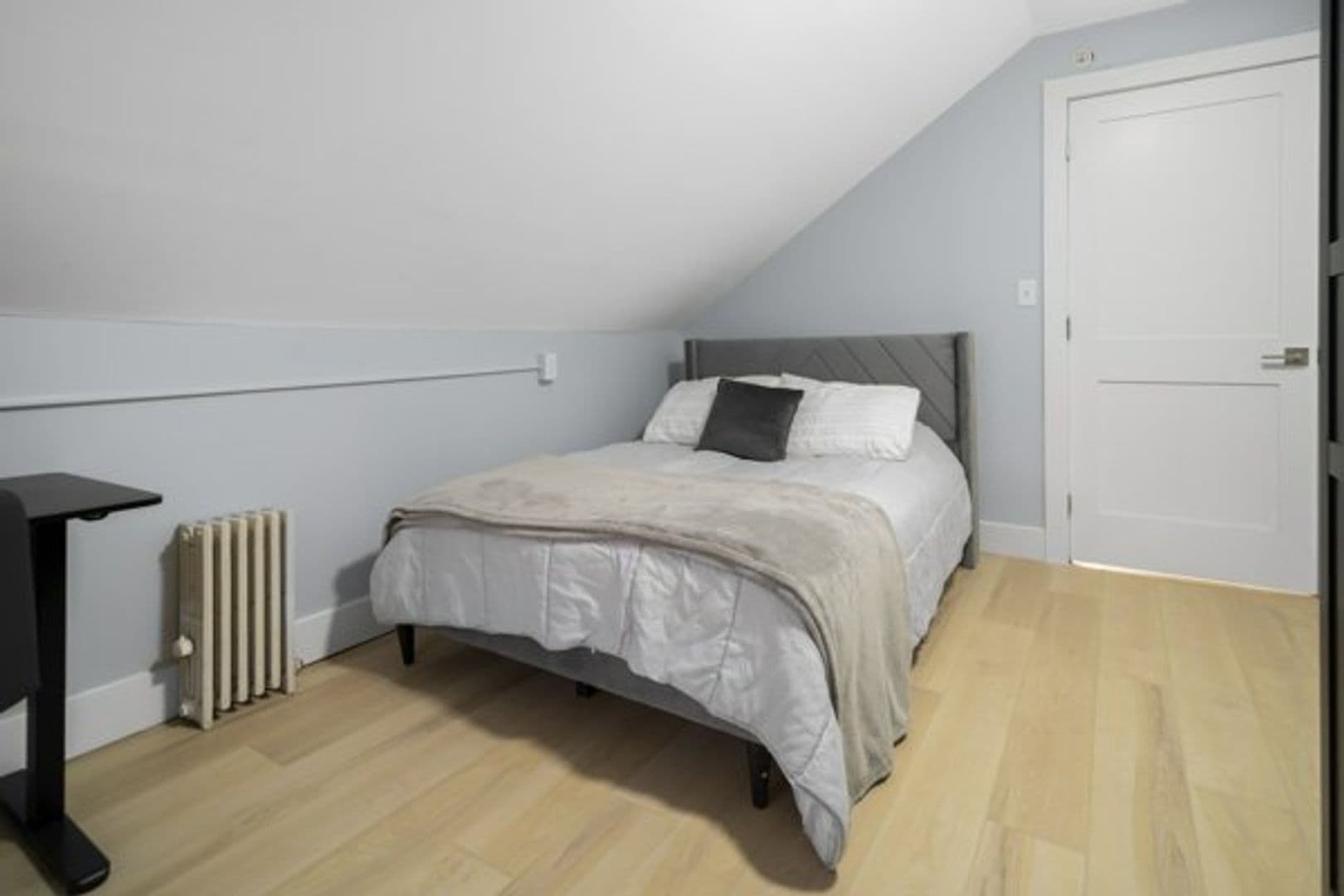 Ithaca Apartment: 504 Stewart Ave