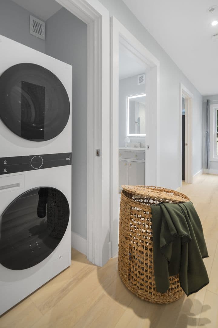 Ithaca Apartment: 200 Highland Ave
