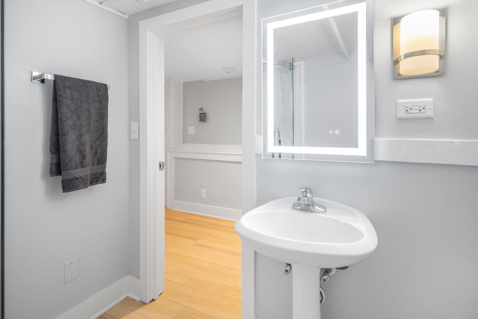 Ithaca Apartment: 104 Harvard Pl