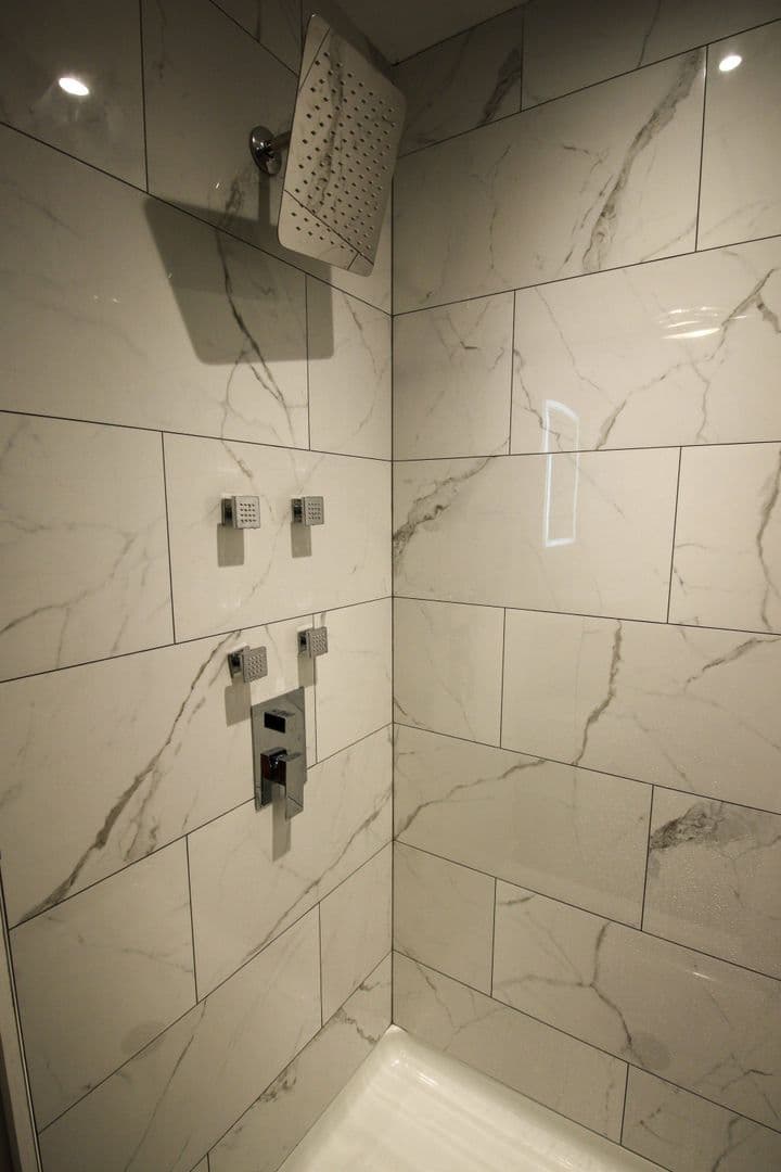 Ithaca Apartment: 522 Stewart Ave
