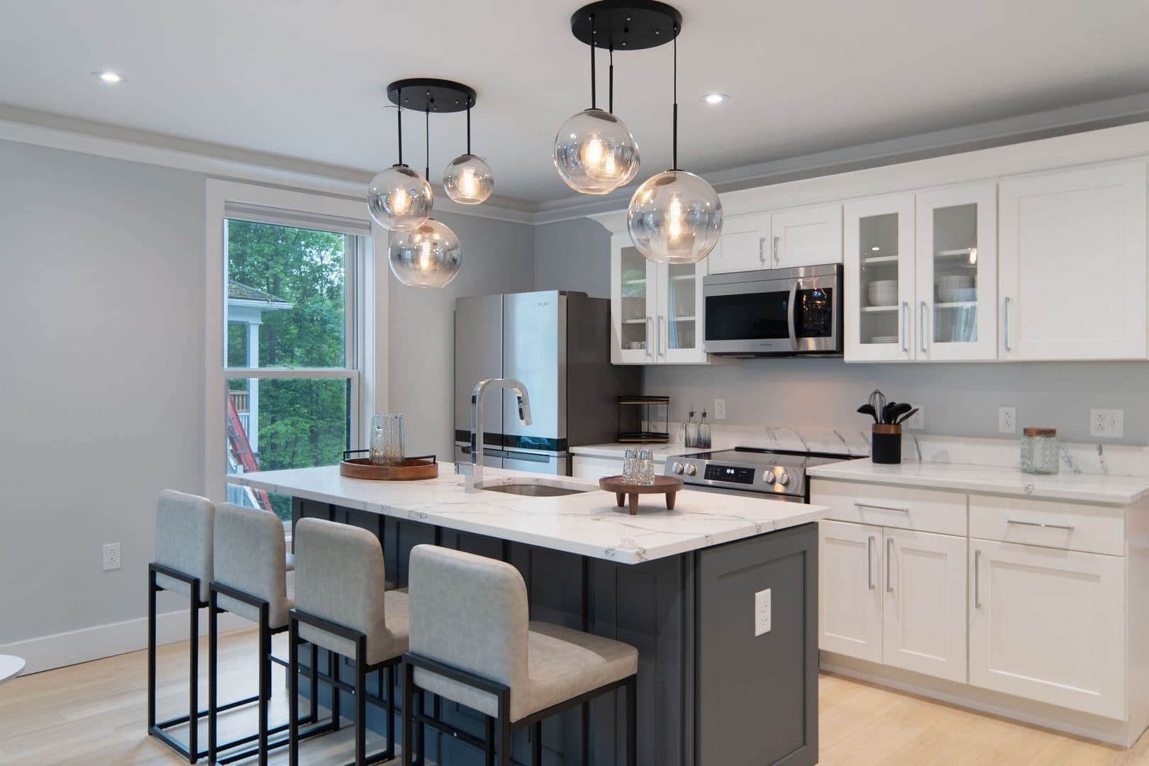 Ithaca Apartment: 601 E State St