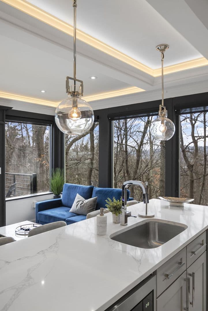 Ithaca Apartment: 504 Stewart Ave