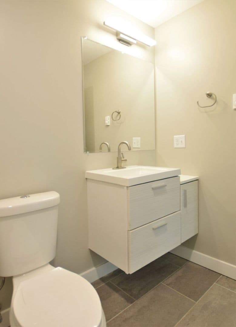 Ithaca Apartment: 217 Columbia St.
