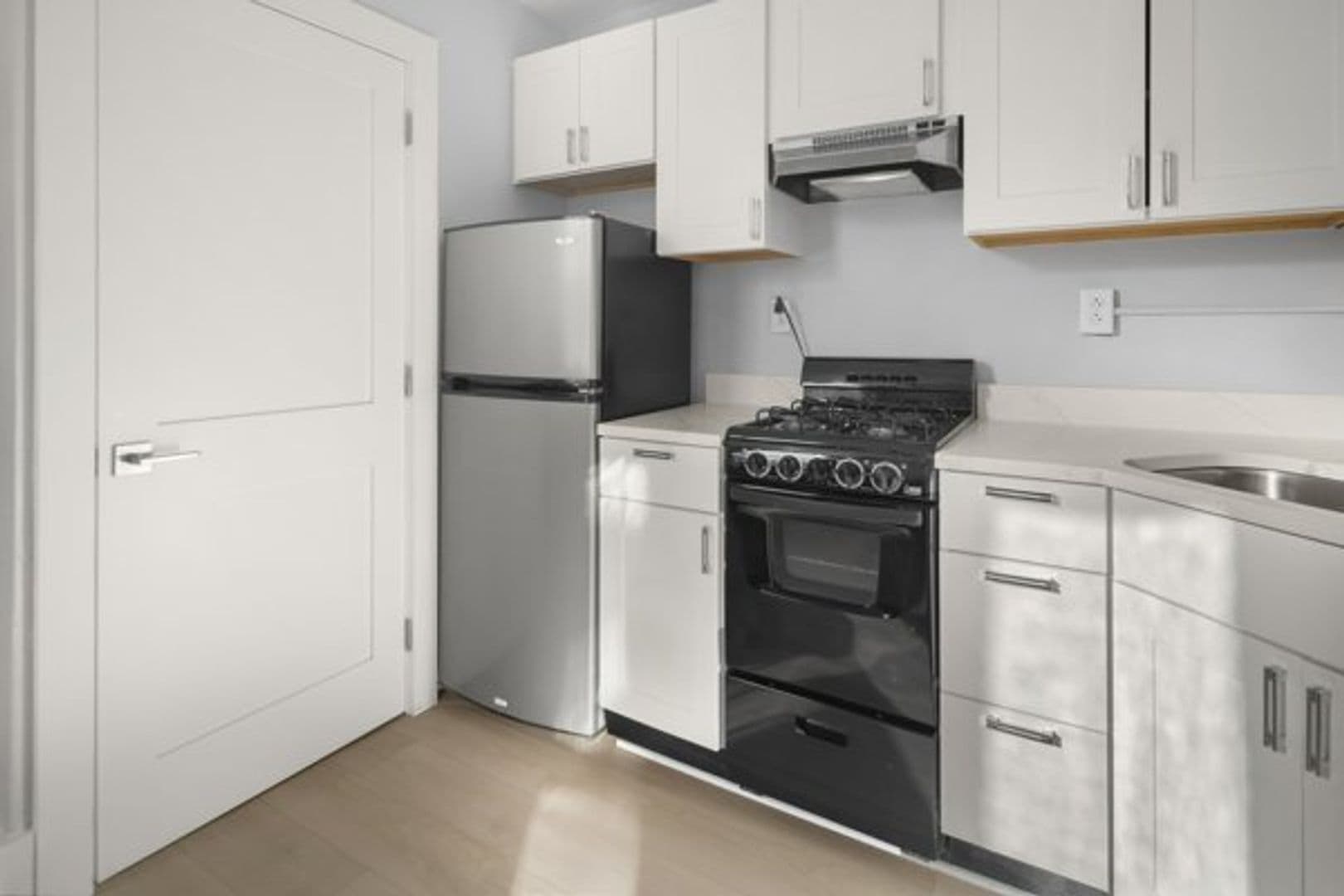Ithaca Apartment: 702 E State St