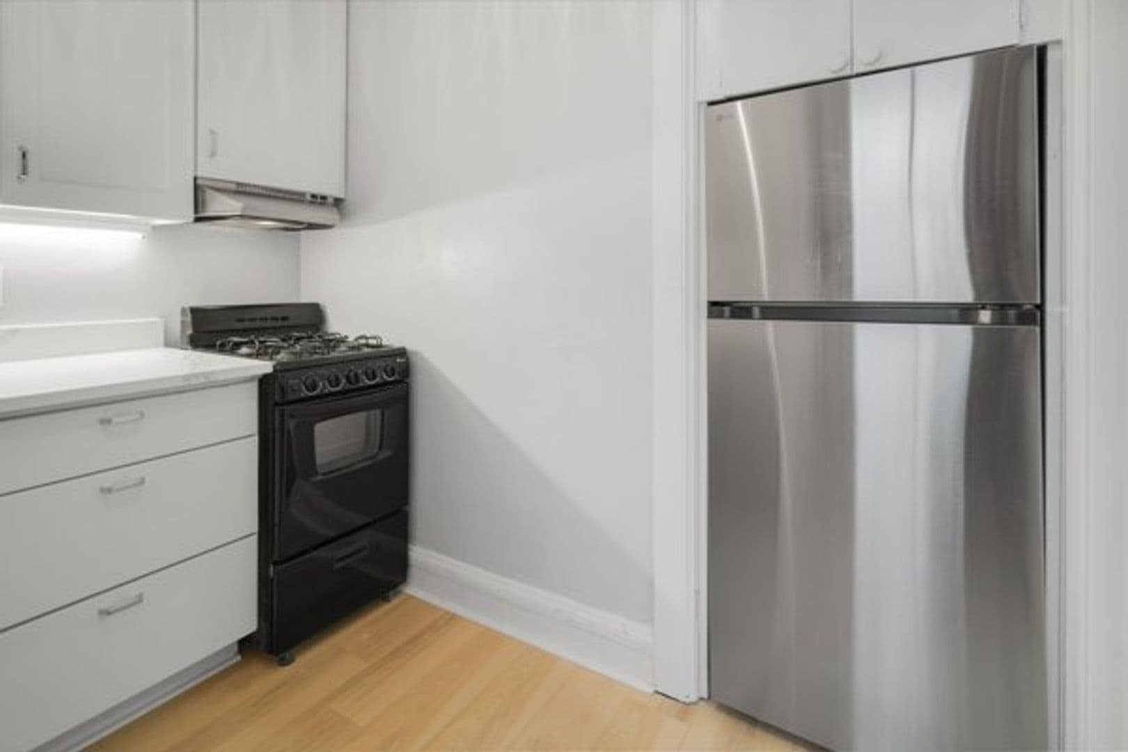 Ithaca Apartment: 504 Stewart Ave
