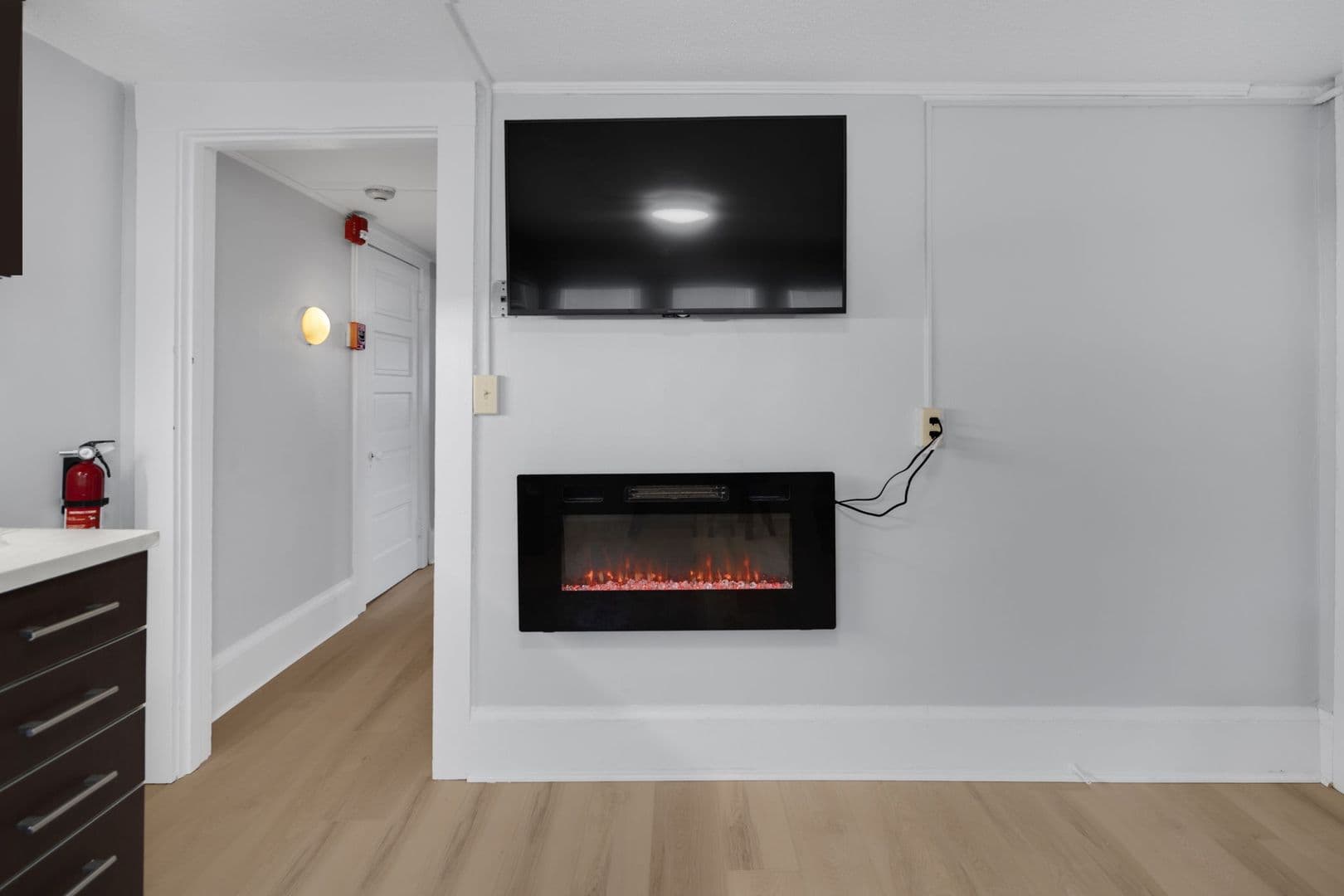 Ithaca Apartment: 104 Harvard Pl