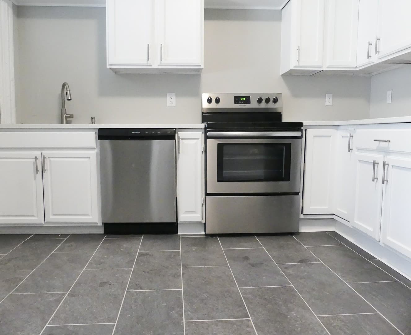 Ithaca Apartment: 313 Farm St.