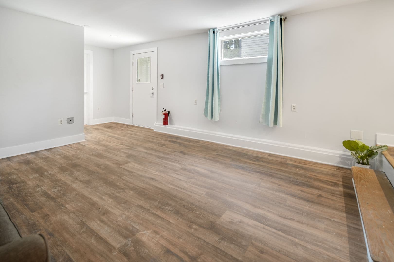 Ithaca Apartment: 404-406 University Ave