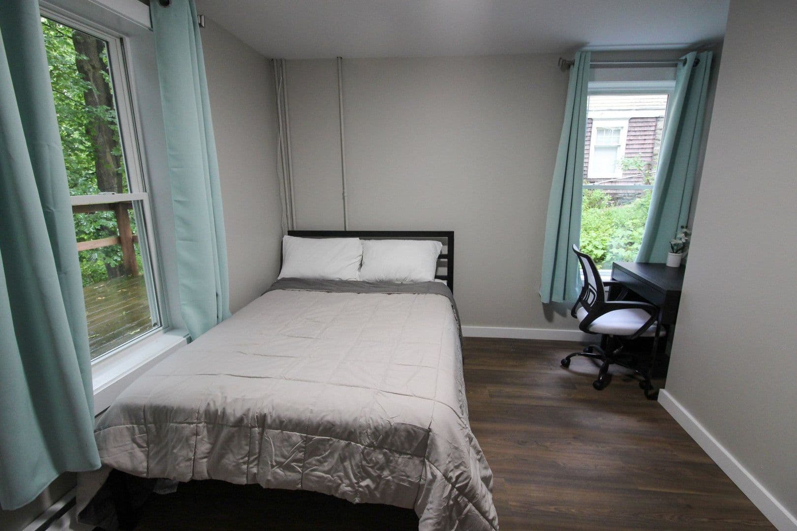 Ithaca Apartment: 522 Stewart Ave