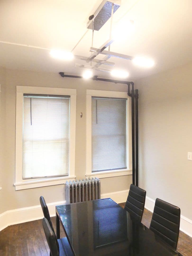 Ithaca Apartment: 609 E State St