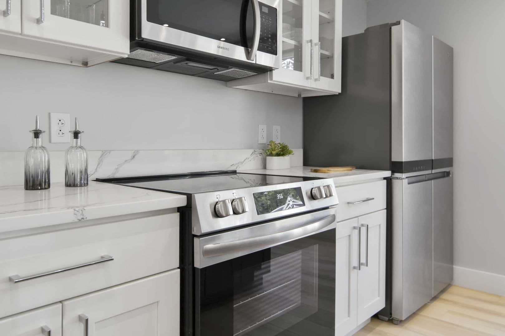 Ithaca Apartment: 601 E State St
