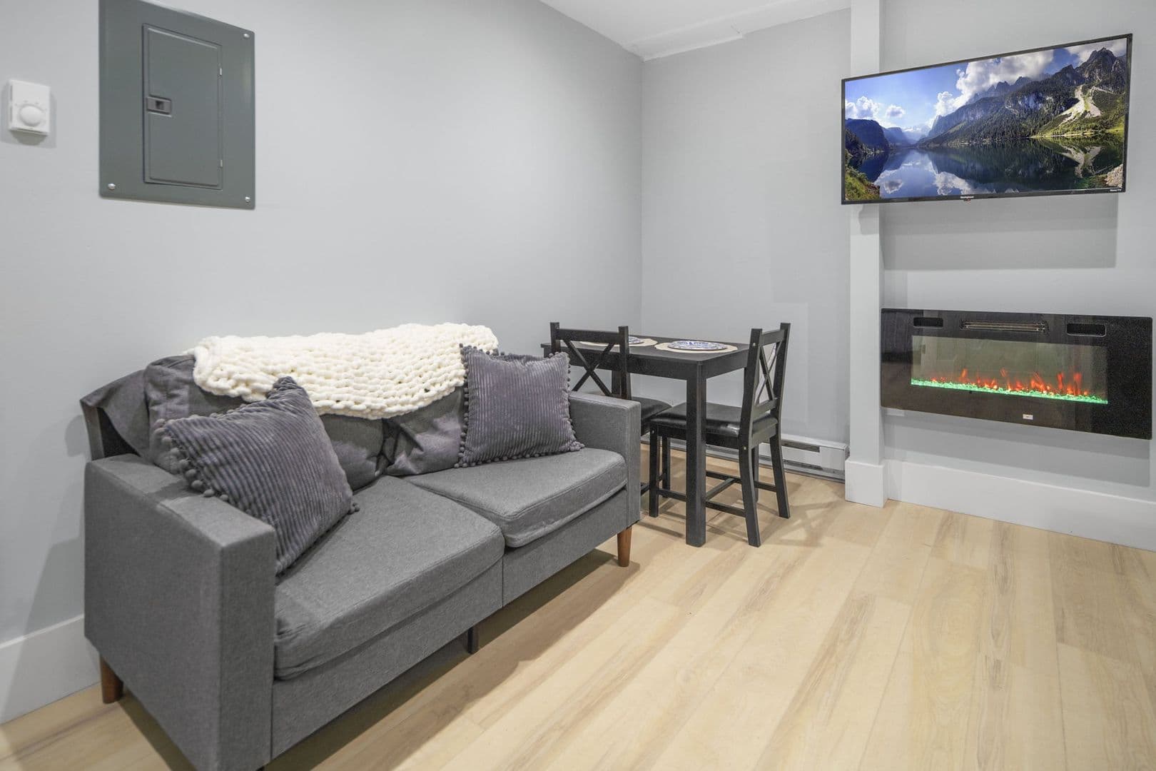 Ithaca Apartment: 504 Stewart Ave