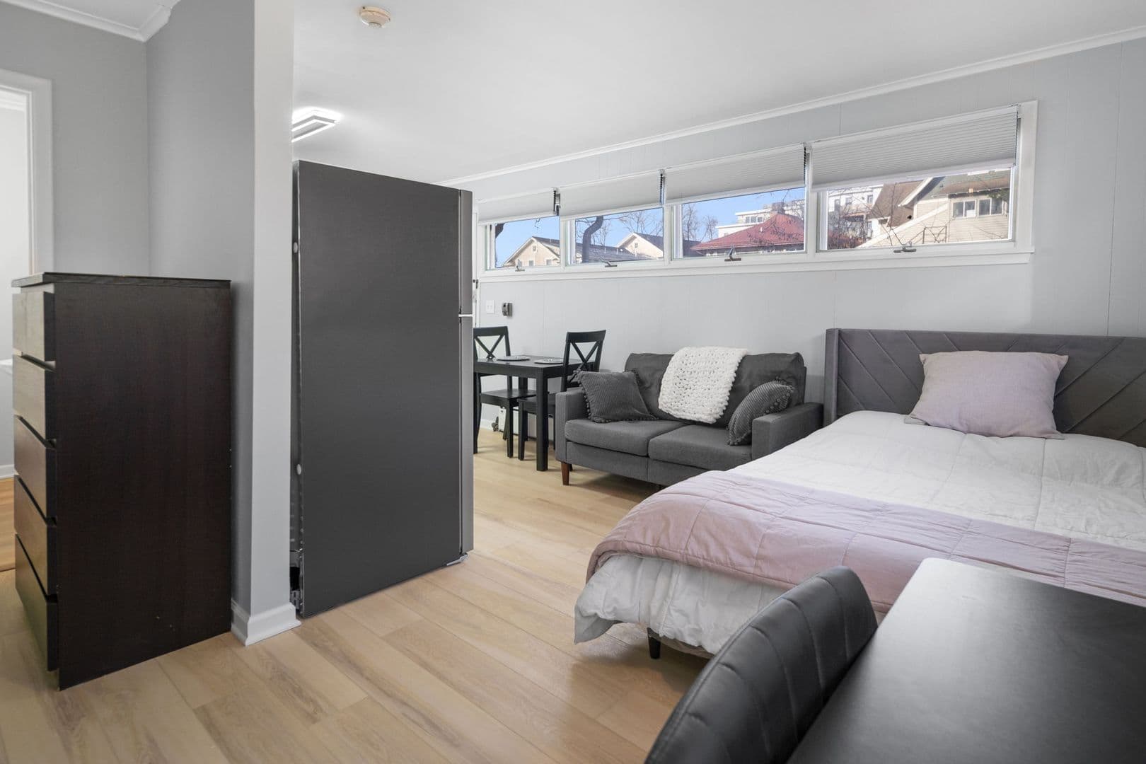Ithaca Apartment: 104 Harvard Pl