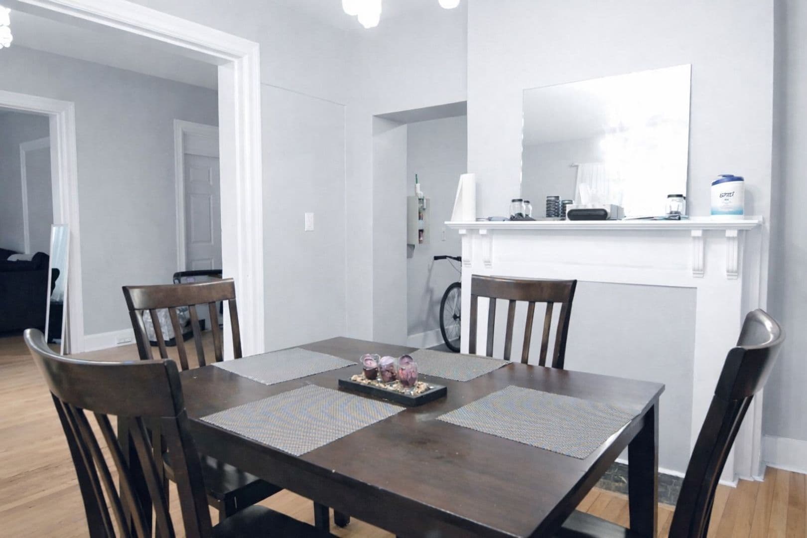Ithaca Apartment: 313 Farm St.
