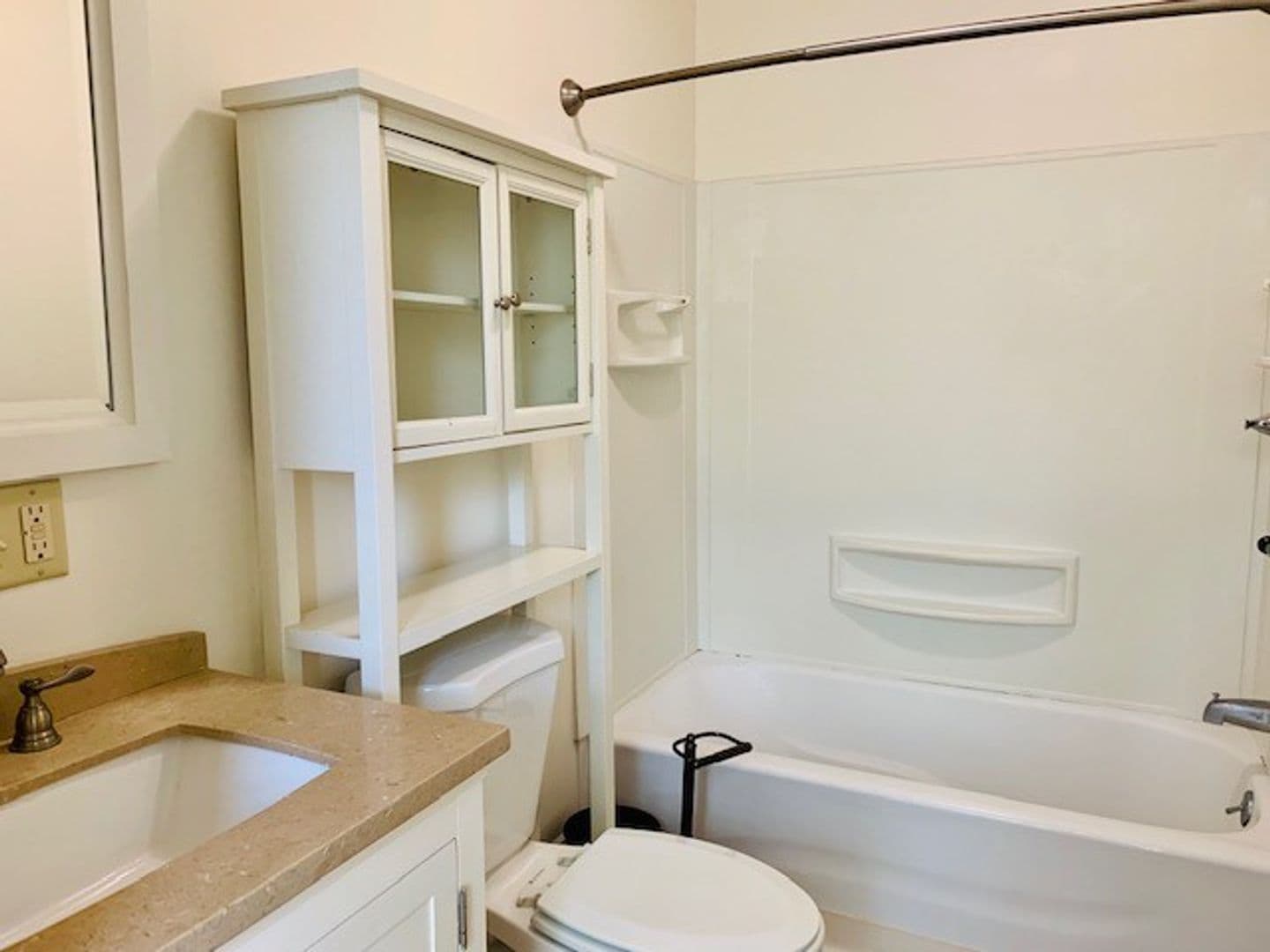 Ithaca Apartment: 232 S Geneva St