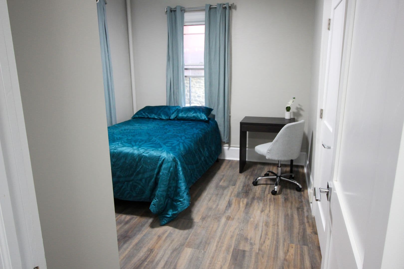 Ithaca Apartment: 613 E State St