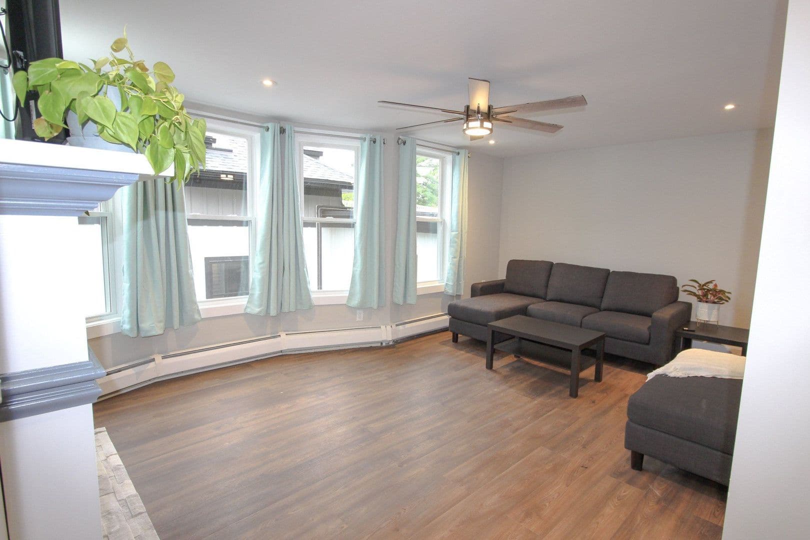 Ithaca Apartment: 522 Stewart Ave