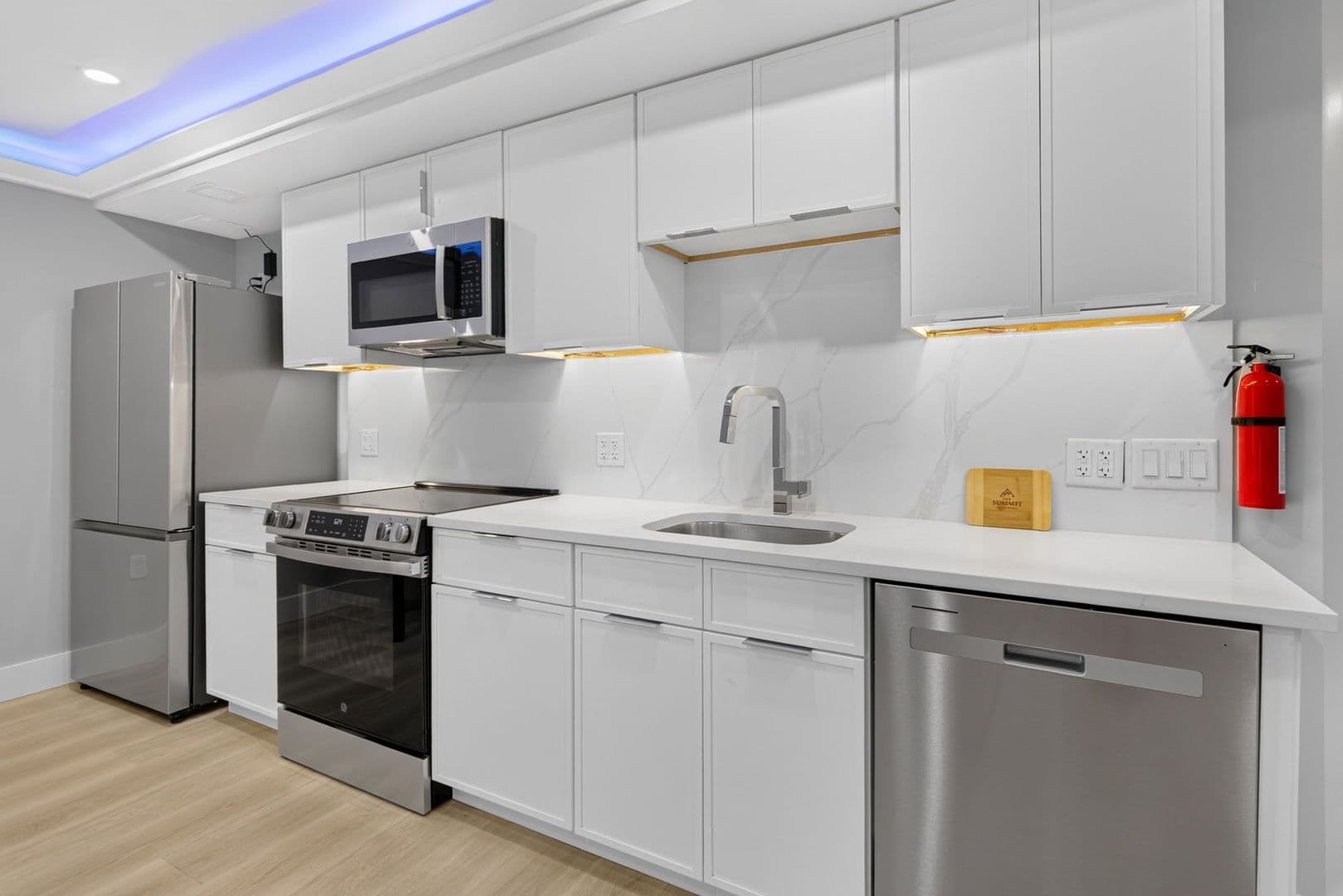 Ithaca Apartment: 201 Oak Avenue