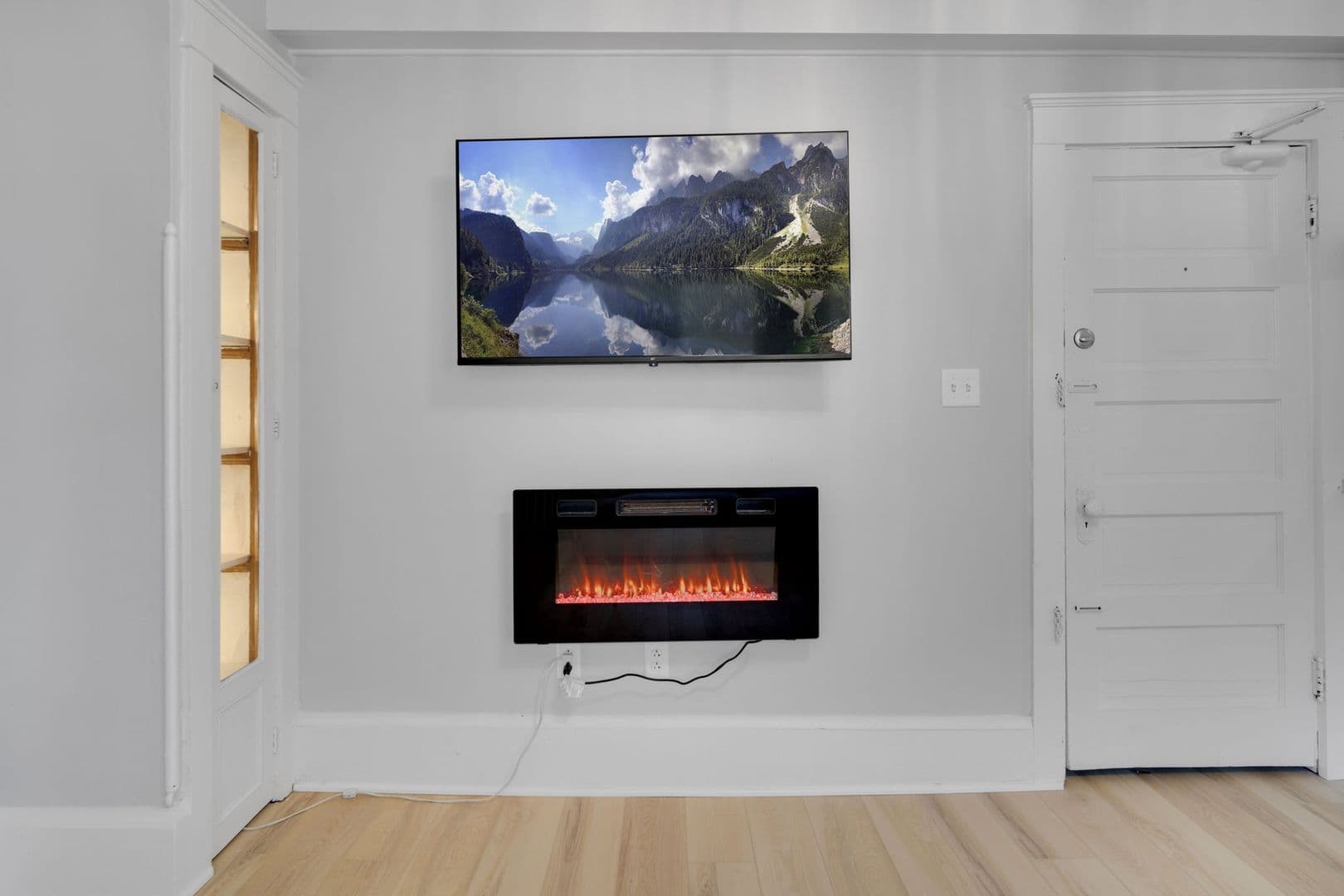 Ithaca Apartment: 104 Harvard Pl