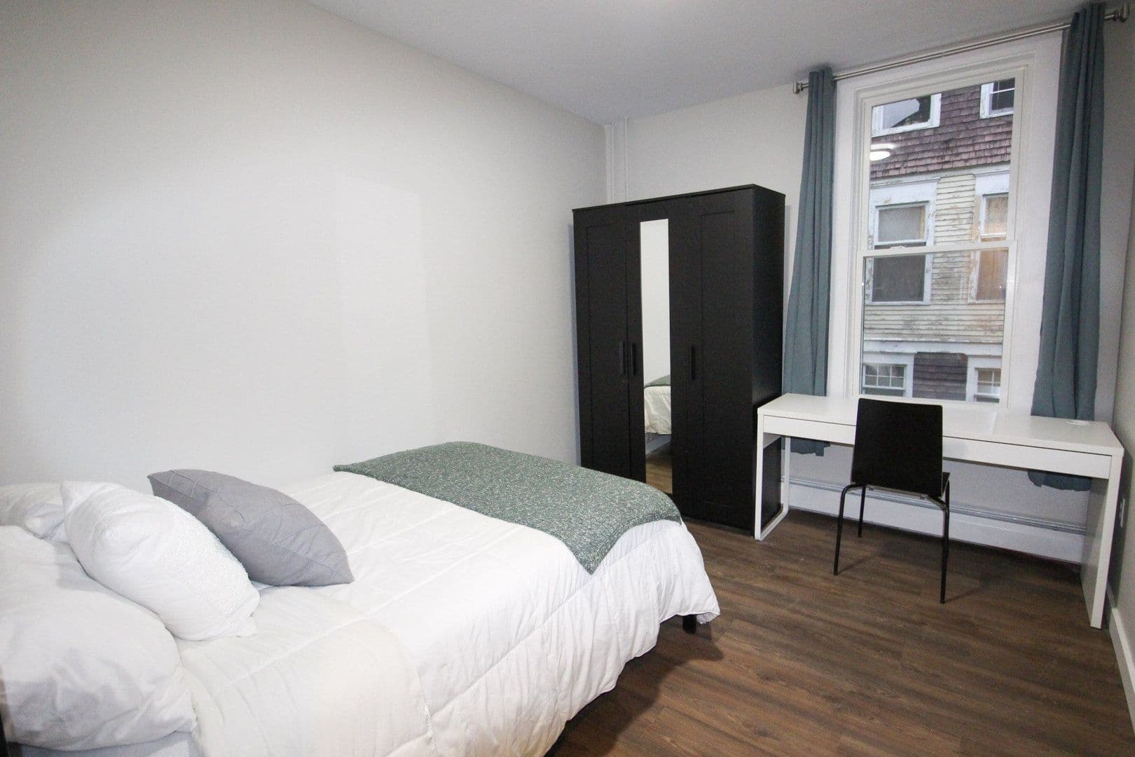 Ithaca Apartment: 522 Stewart Ave