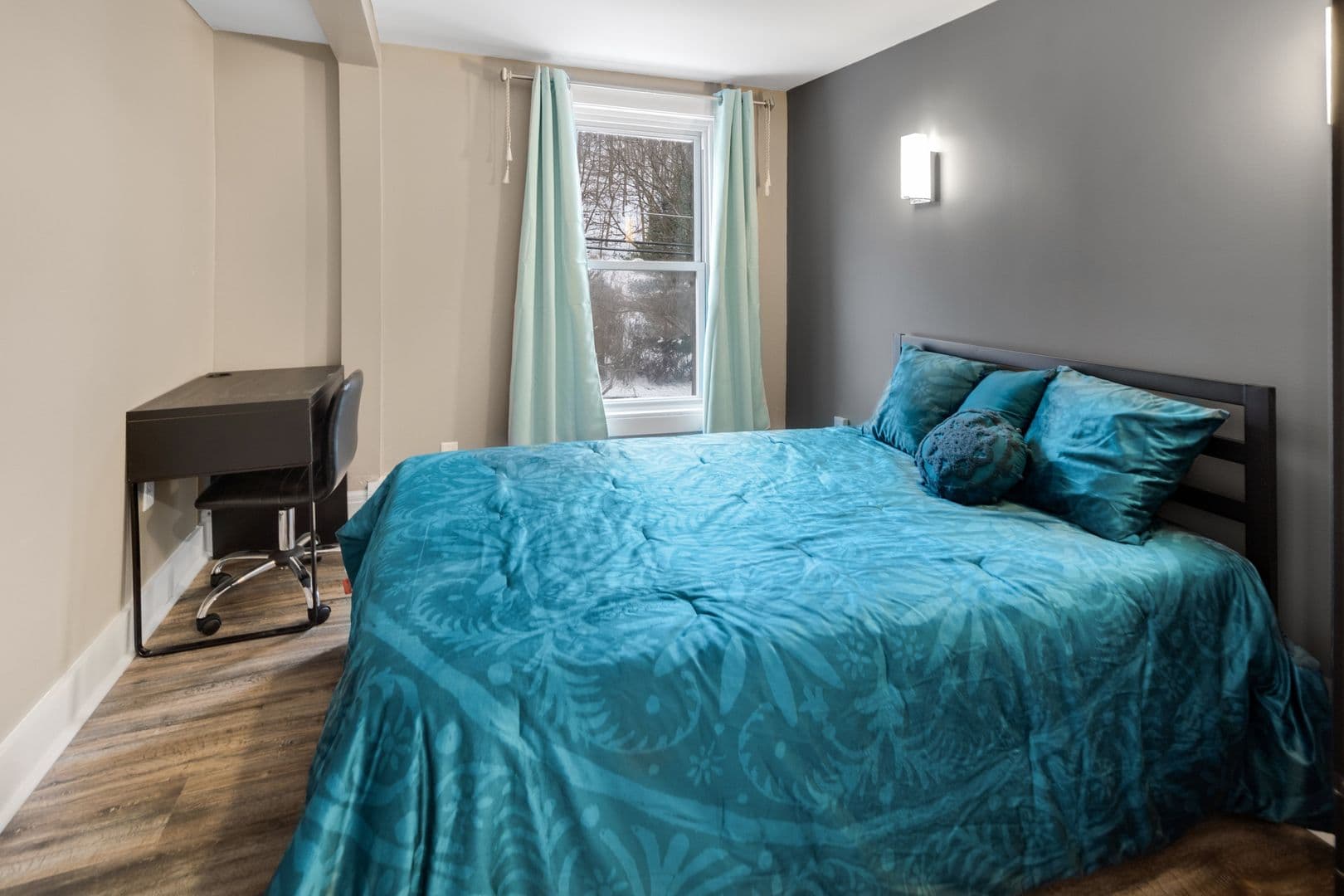 Ithaca Apartment: 518 Linn St