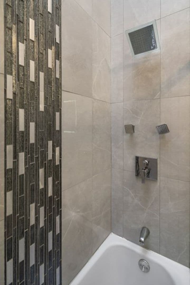 Ithaca Apartment: 702 E State St