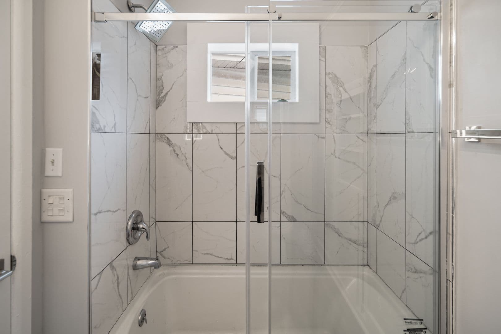Ithaca Apartment: 1005 - 1007 N Aurora St
