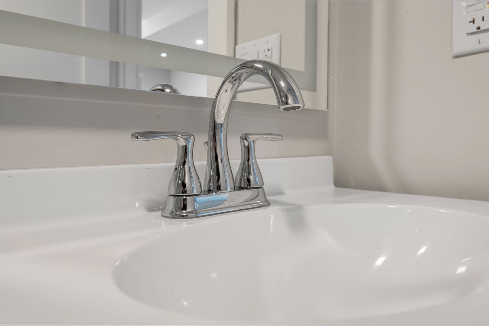 Ithaca Apartment: 109 Williams St