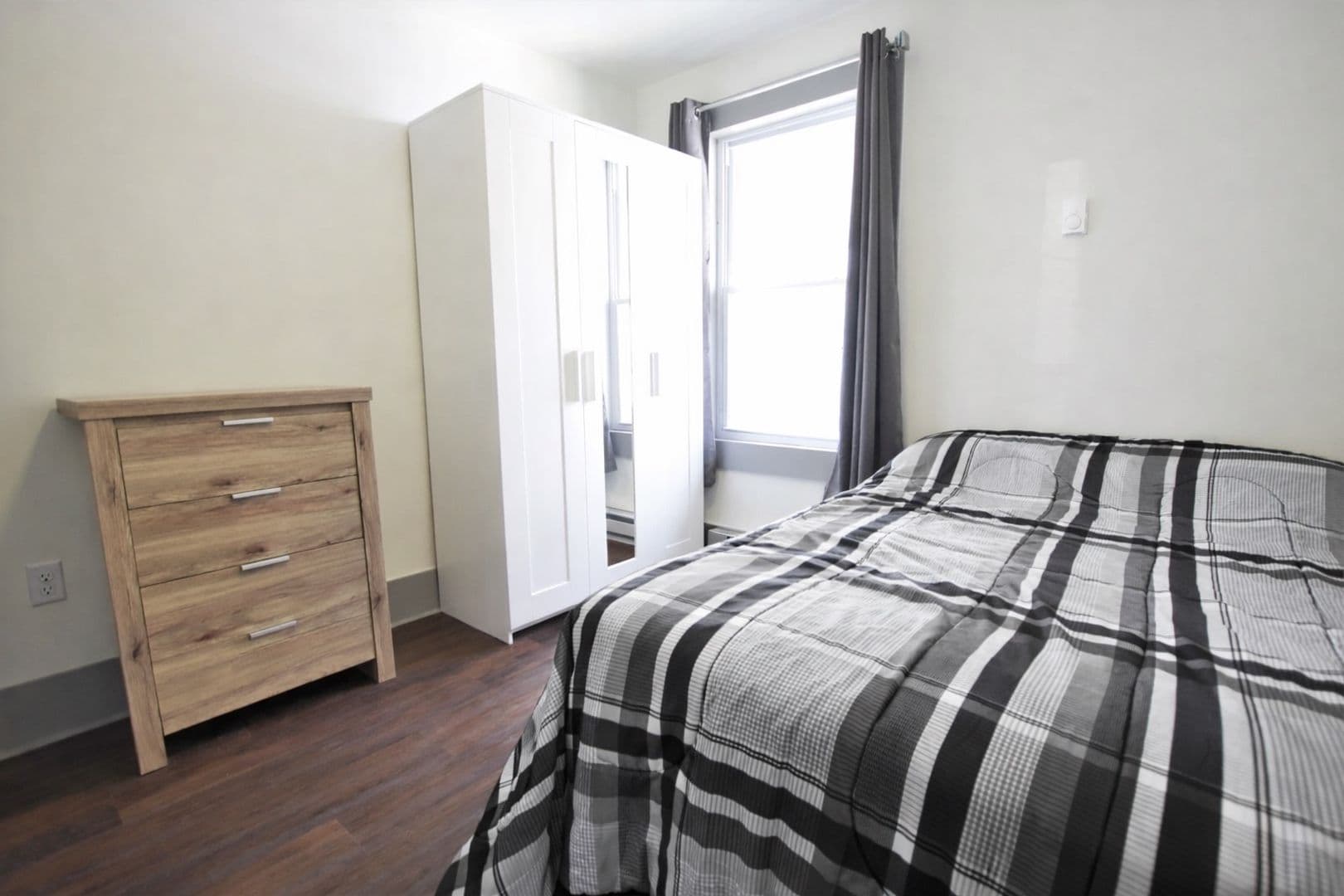 Ithaca Apartment: 306 Bryant Ave