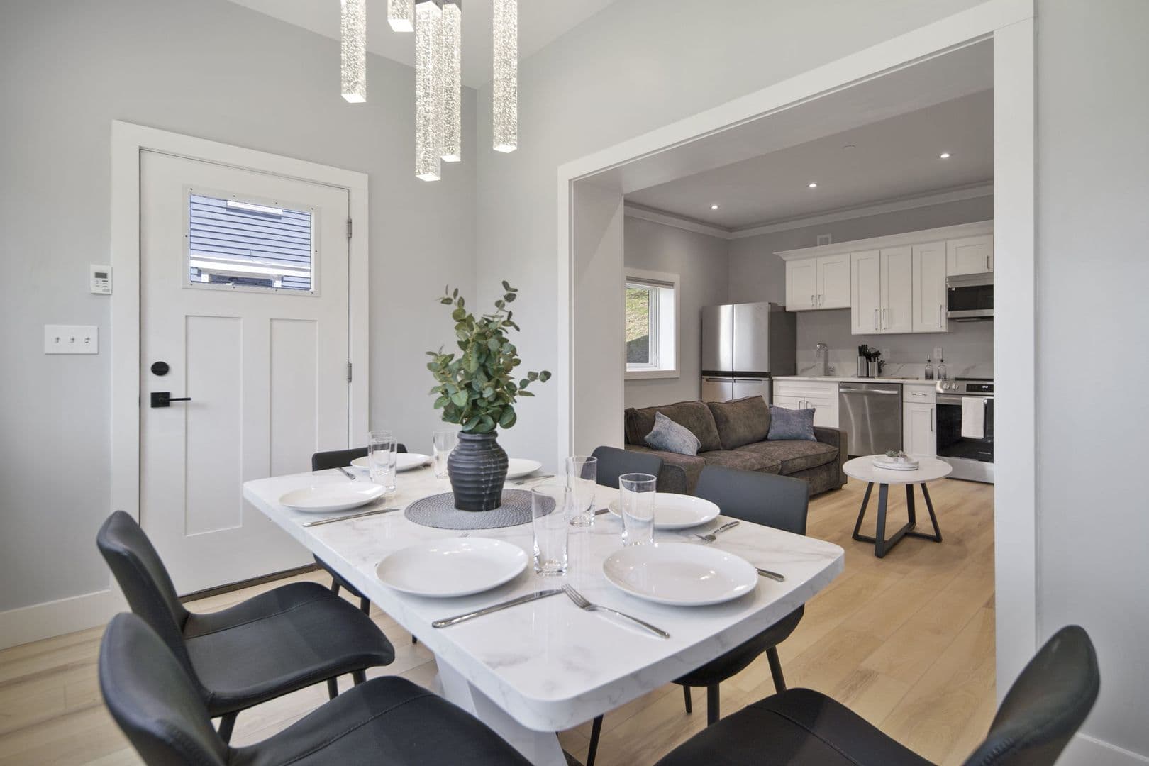 Ithaca Apartment: 601 E State St