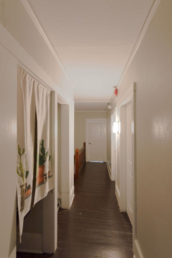 Ithaca Apartment: 609 E State St