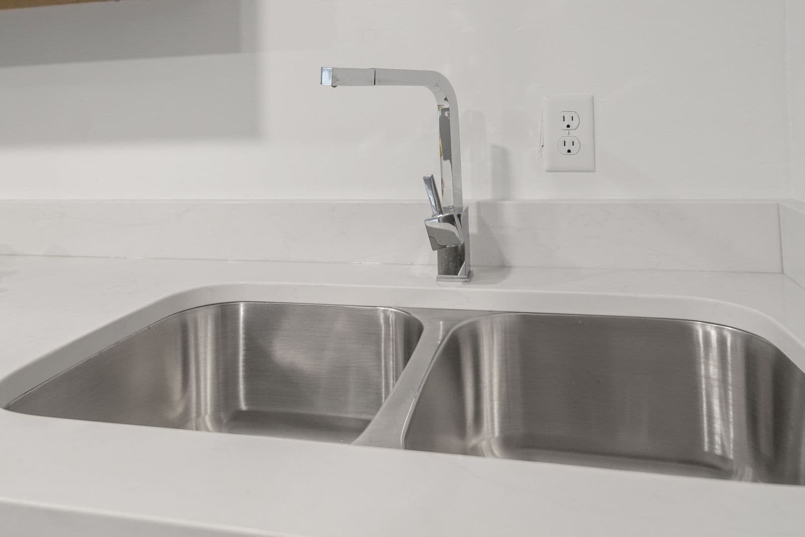 Ithaca Apartment: 518 Linn St