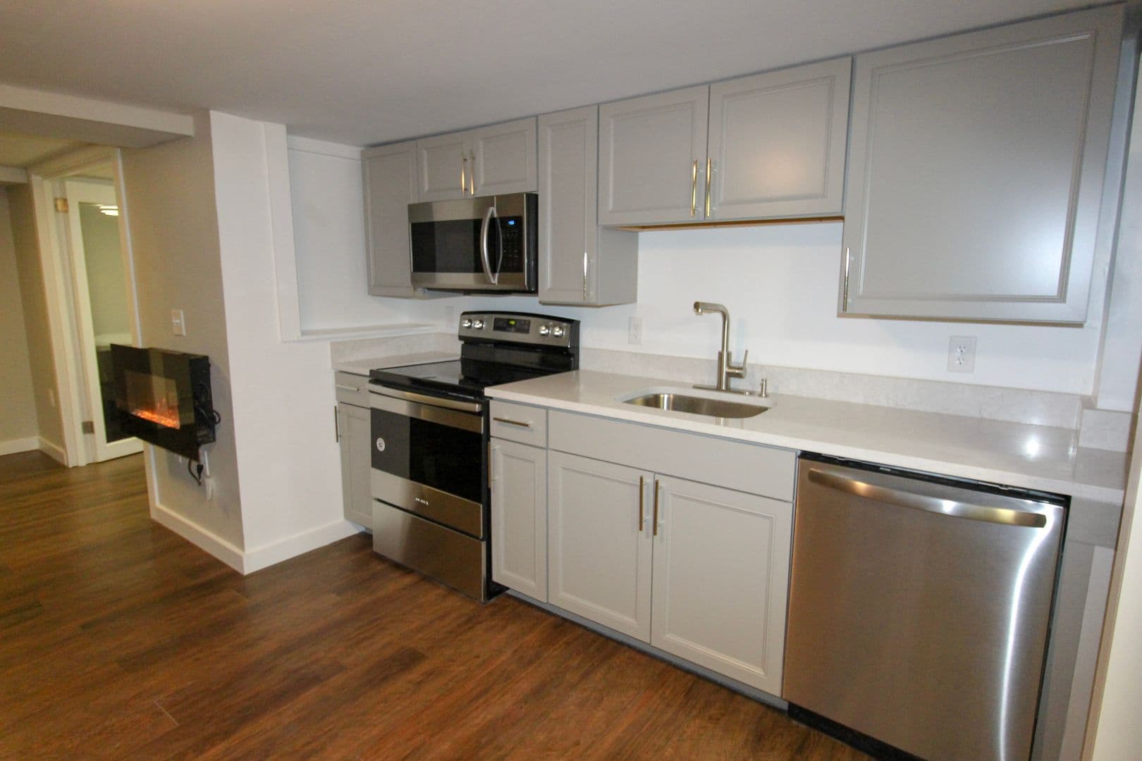 Ithaca Apartment: 230 Bryant Ave