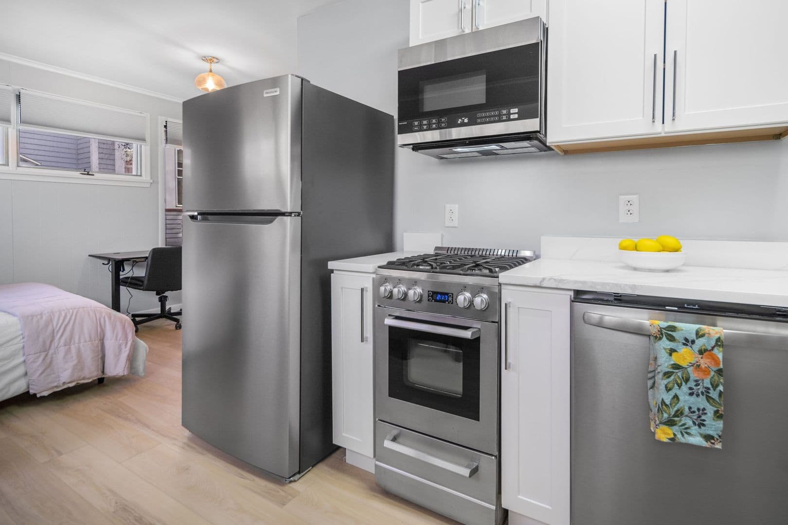 Ithaca Apartment: 104 Harvard Pl