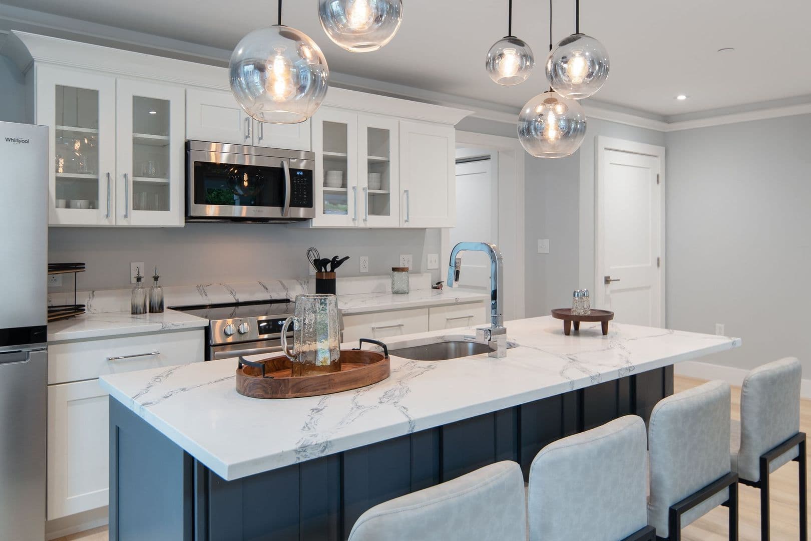 Ithaca Apartment: 601 E State St