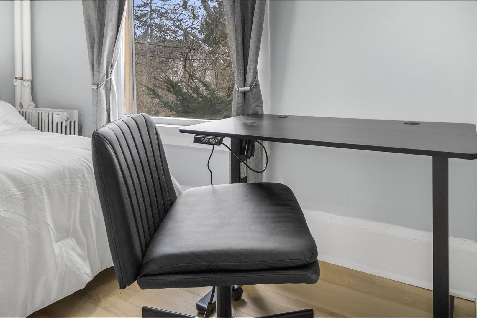 Ithaca Apartment: 104 Harvard Pl