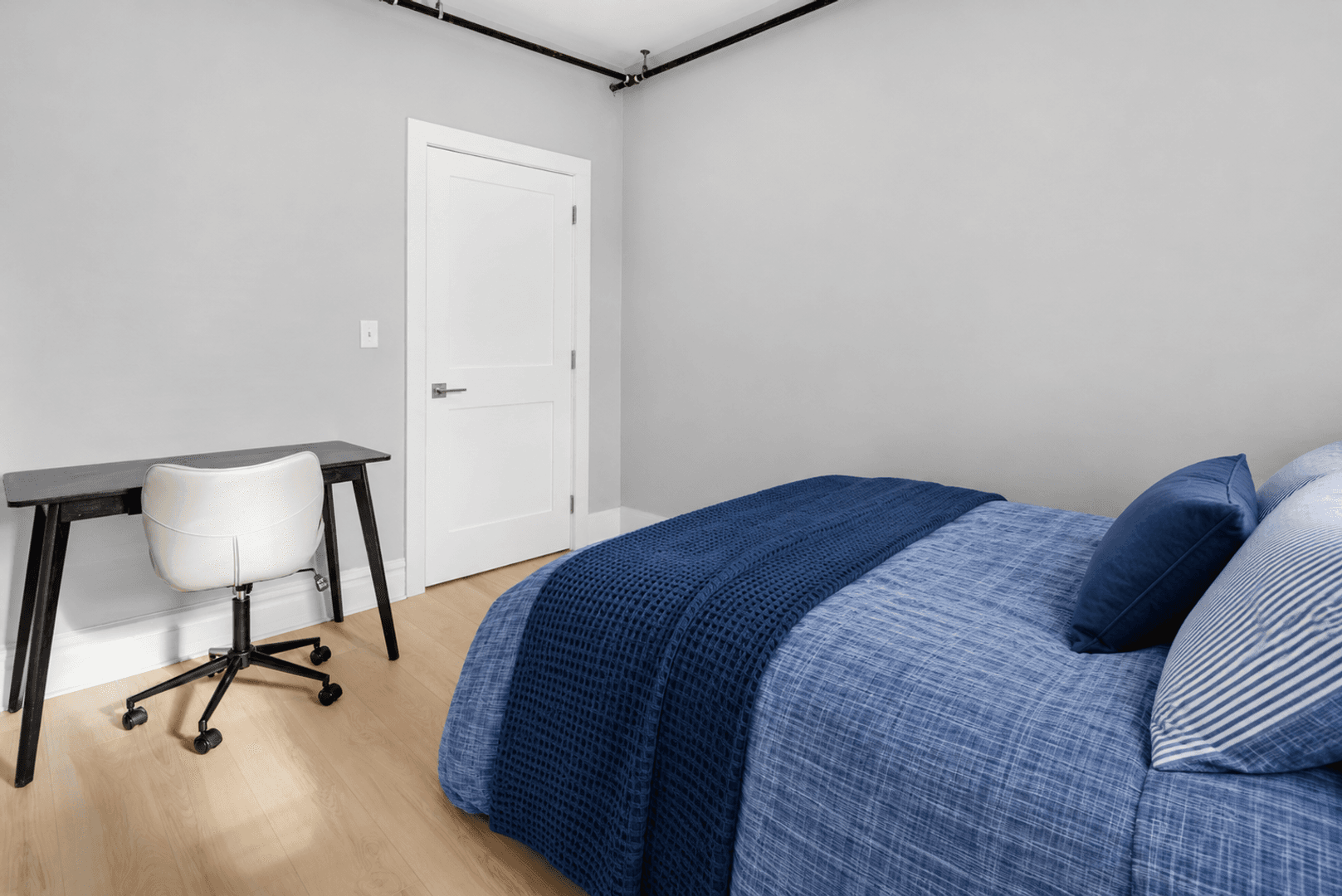 Ithaca Apartment: 702 E State St