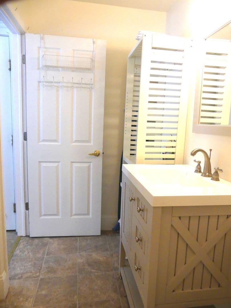 Ithaca Apartment: 232 S Geneva St