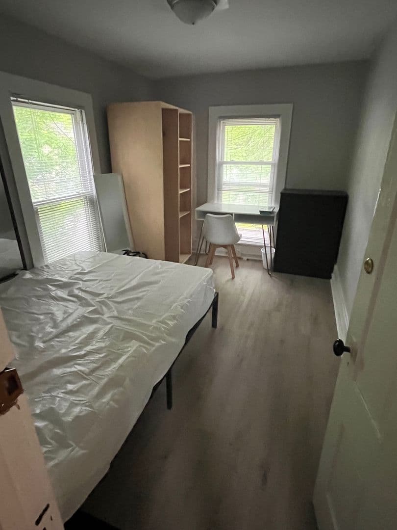 Ithaca Apartment: 414 E Marshall St