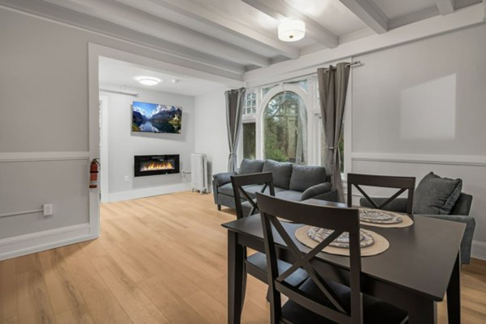 Ithaca Apartment: 504 Stewart Ave