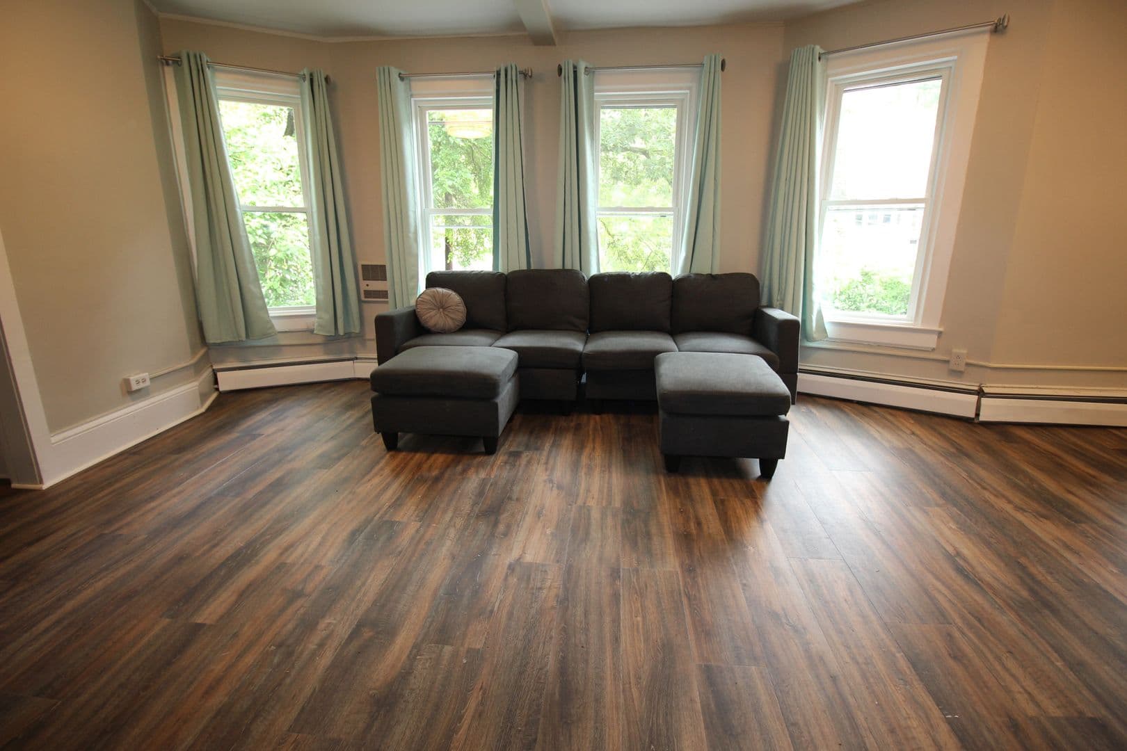 Ithaca Apartment: 522 Stewart Ave