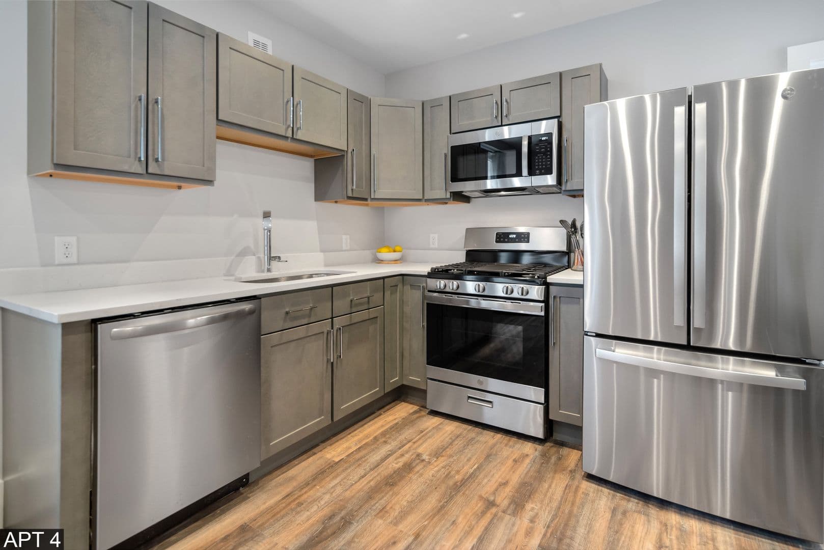 Ithaca Apartment: 308 Stewart Ave