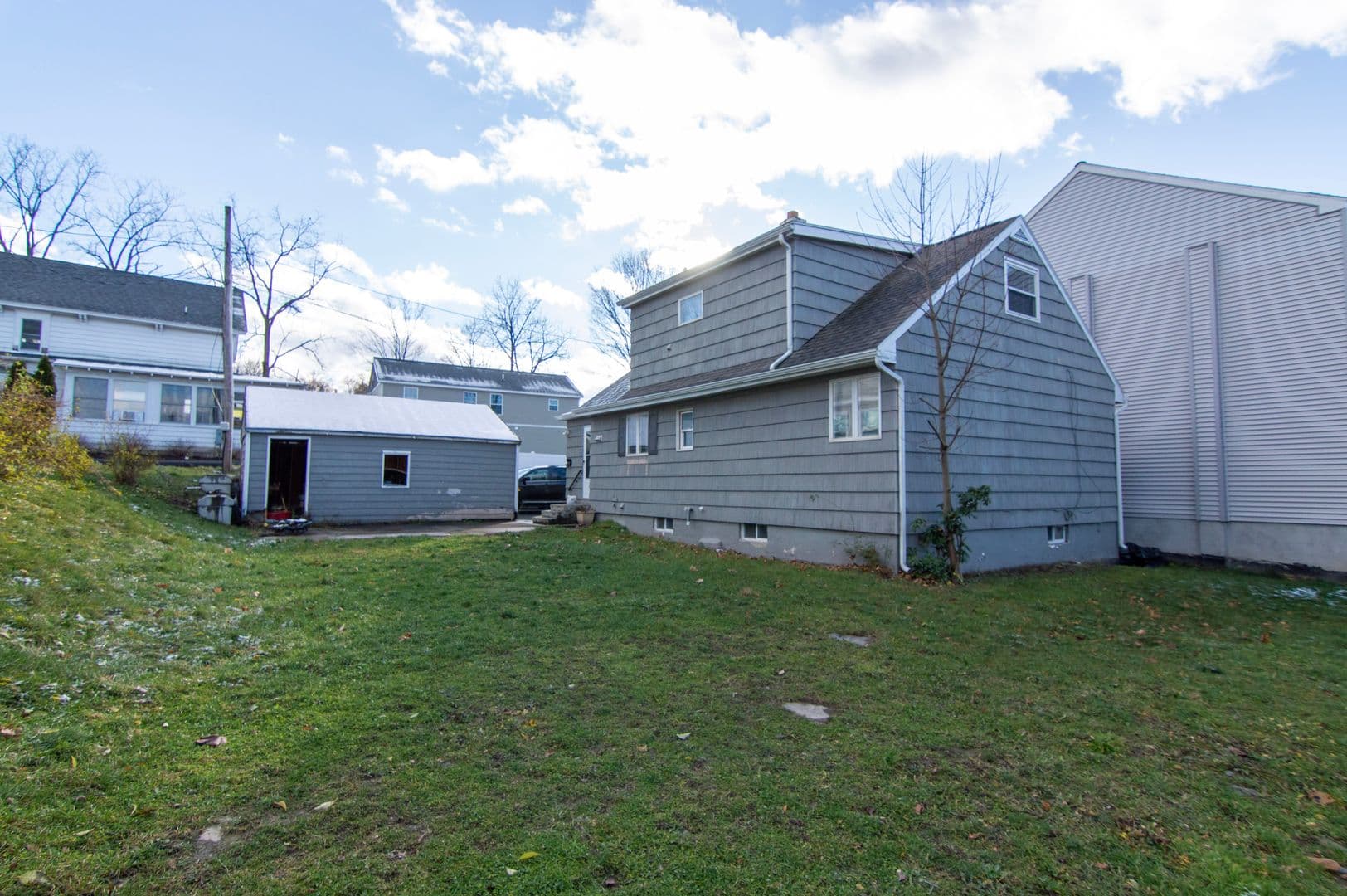 Ithaca Apartment: 605 S Aurora St