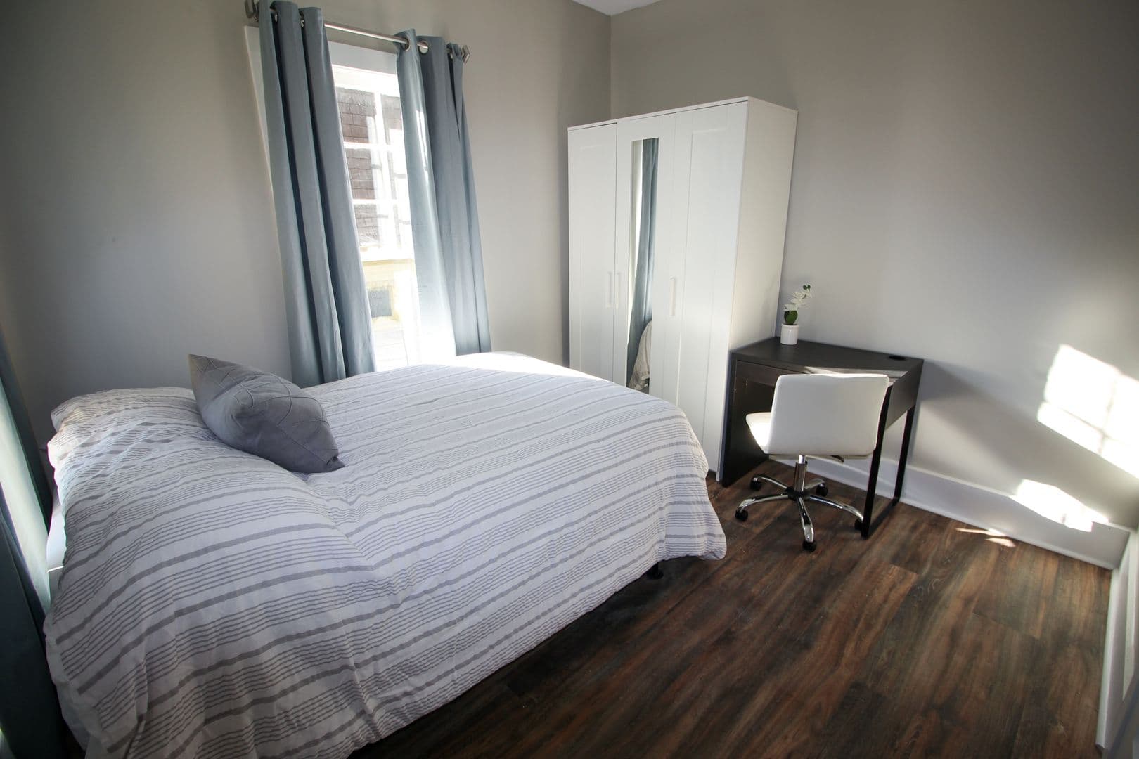 Ithaca Apartment: 613 E State St