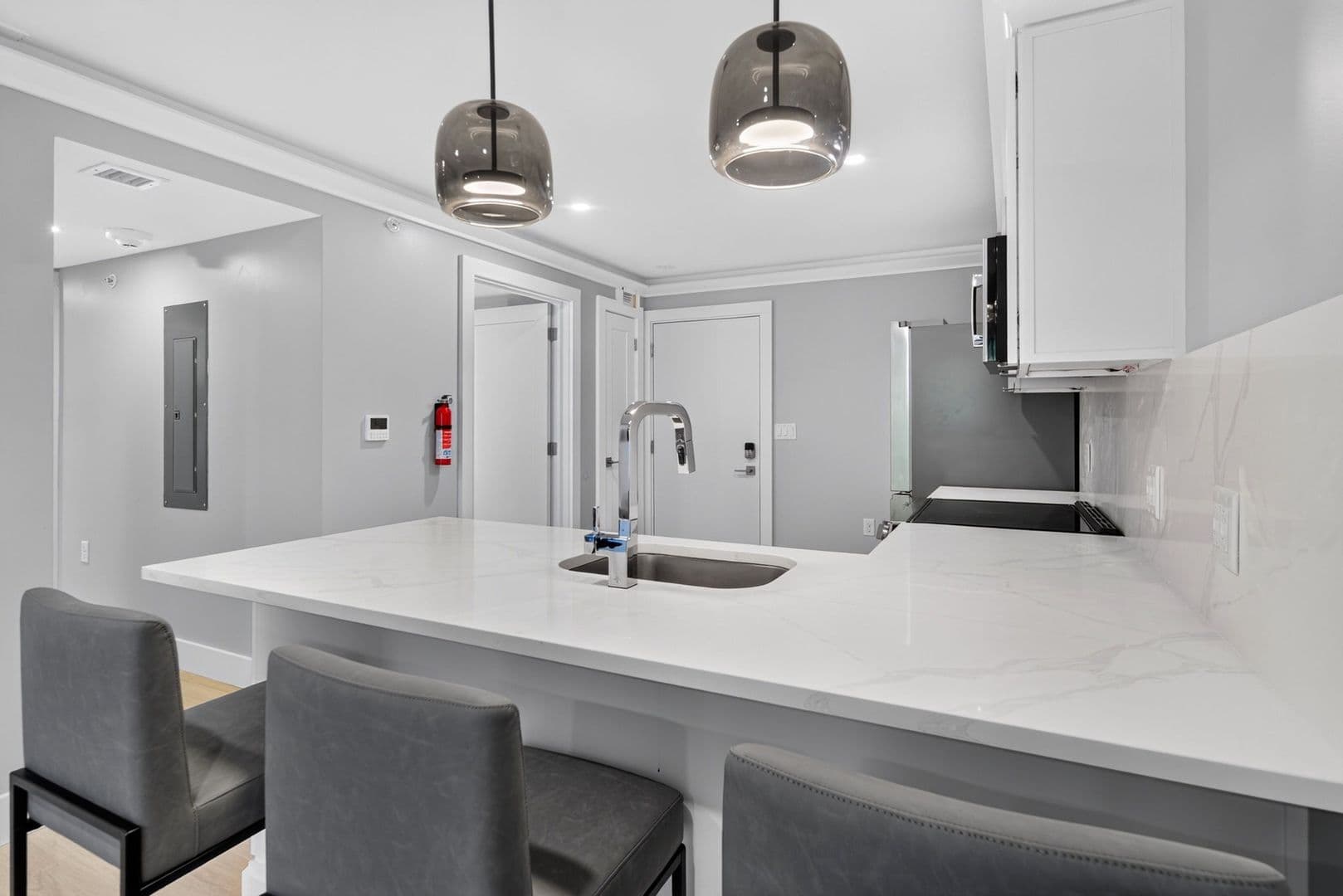 Ithaca Apartment: 201 Oak Avenue