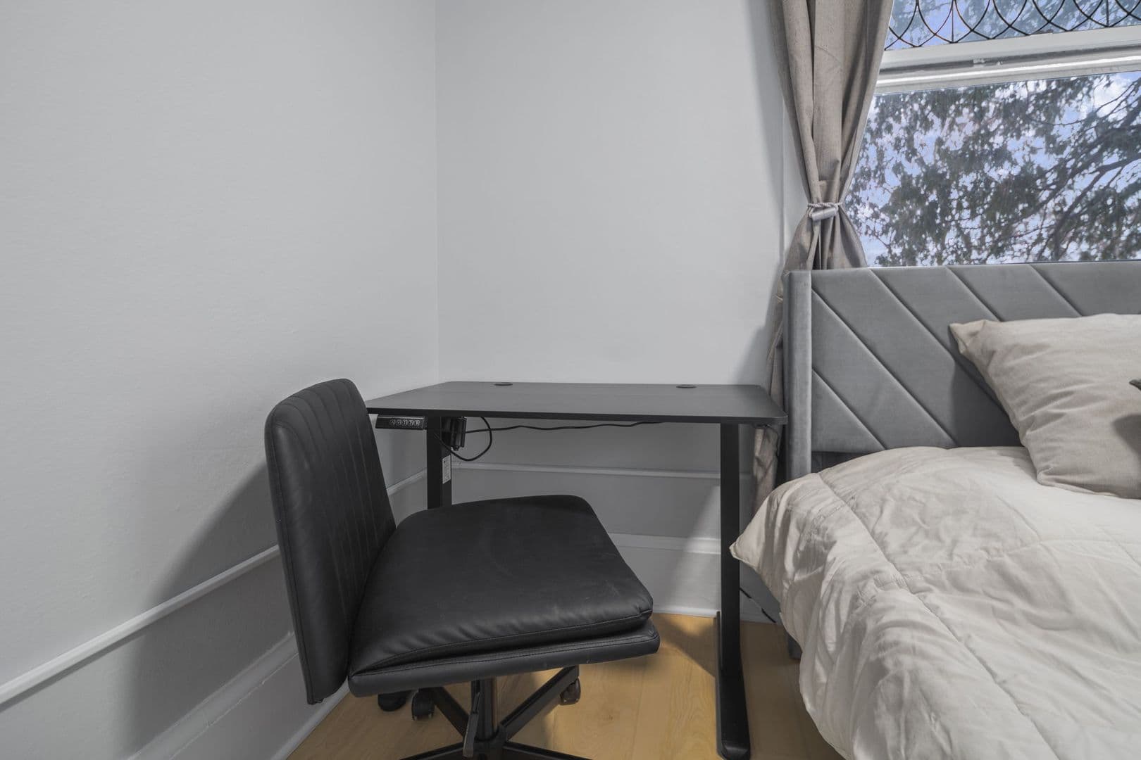 Ithaca Apartment: 104 Harvard Pl