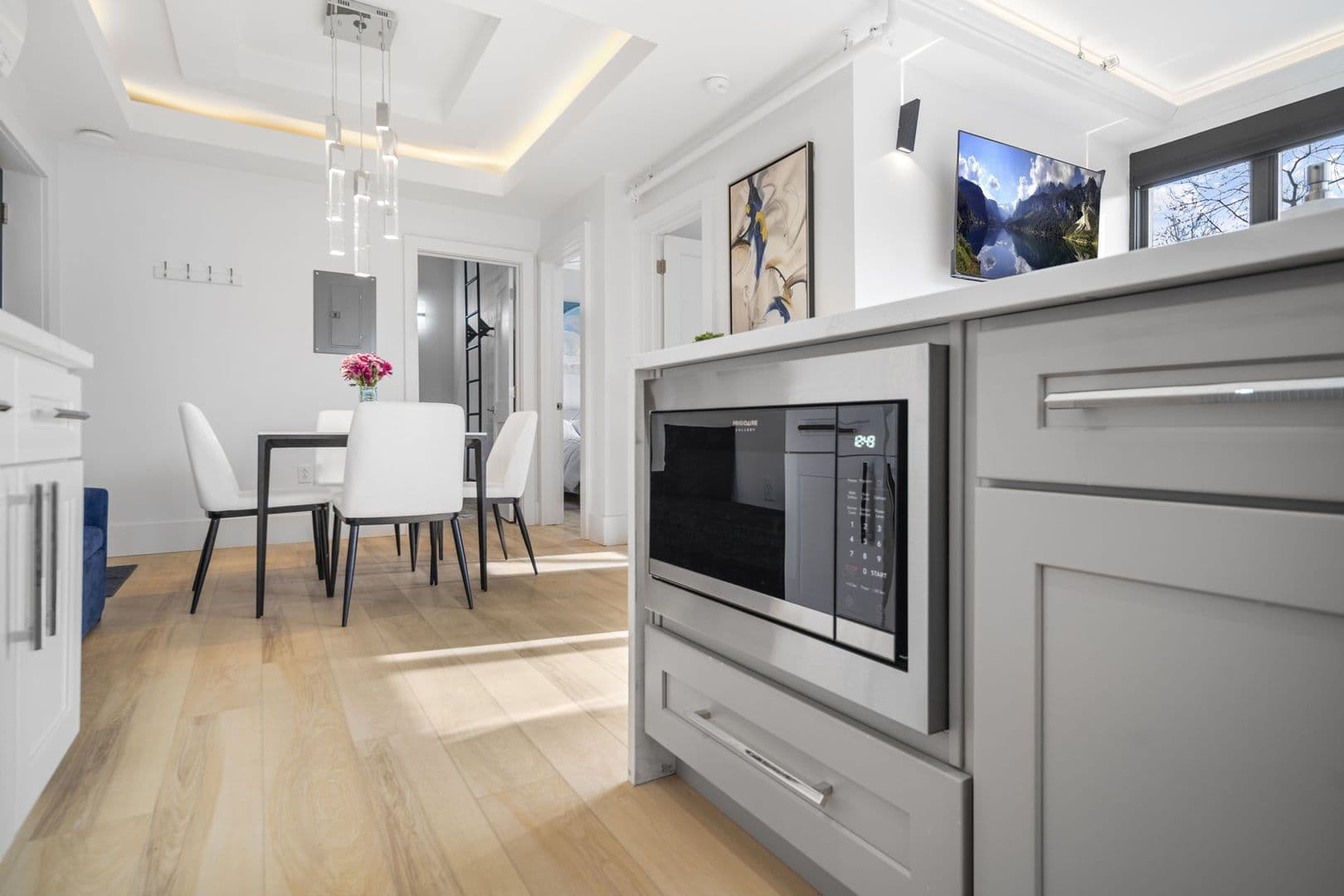 Ithaca Apartment: 504 Stewart Ave