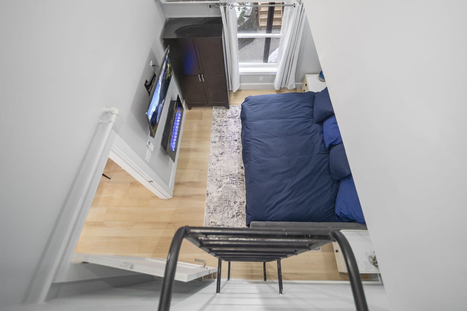 Ithaca Apartment: 504 Stewart Ave